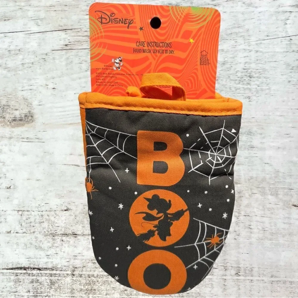 NWT Disney Halloween 2-pack Silicone Mini Oven Mitts